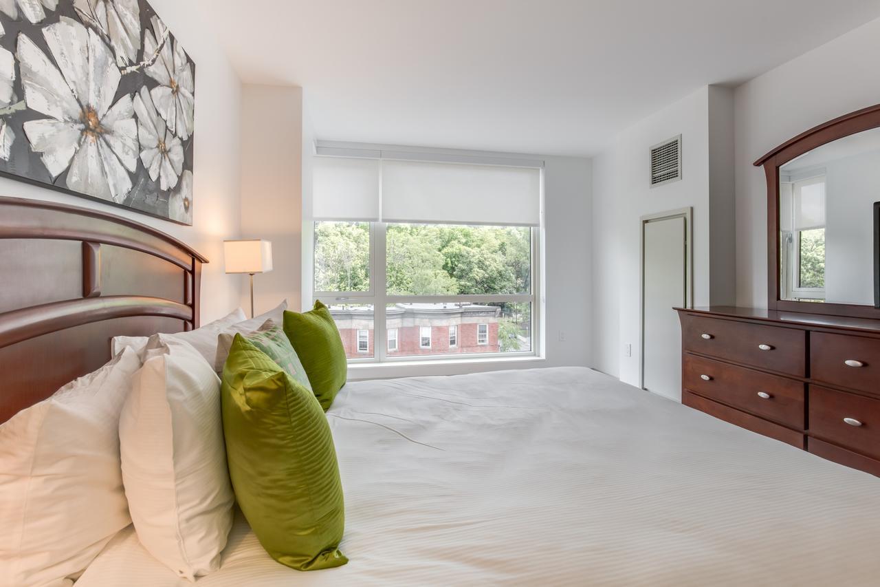 Global Luxury Suites Longwood Medical Бруклин Номер фото