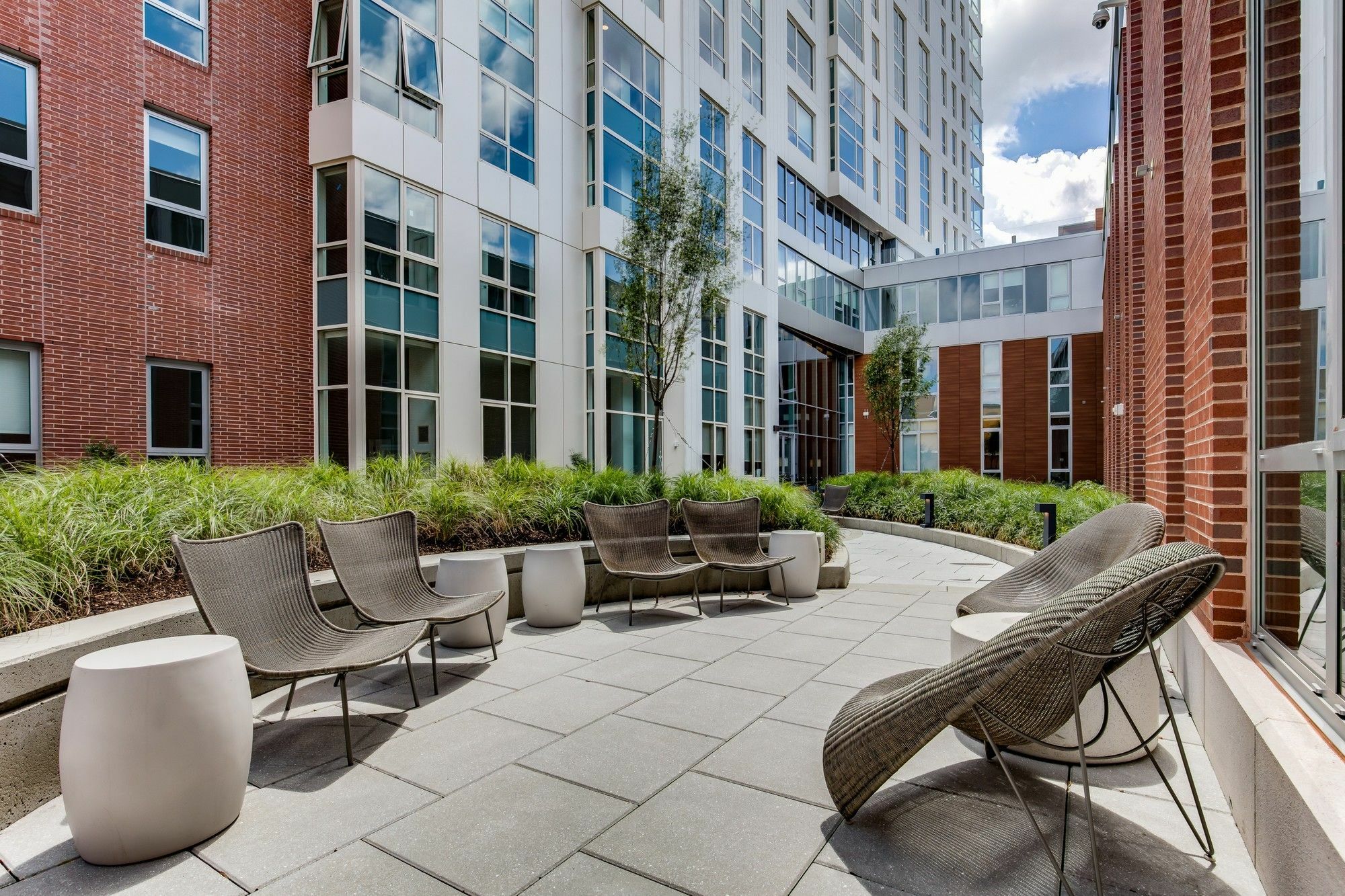 Global Luxury Suites Longwood Medical Бруклин Экстерьер фото