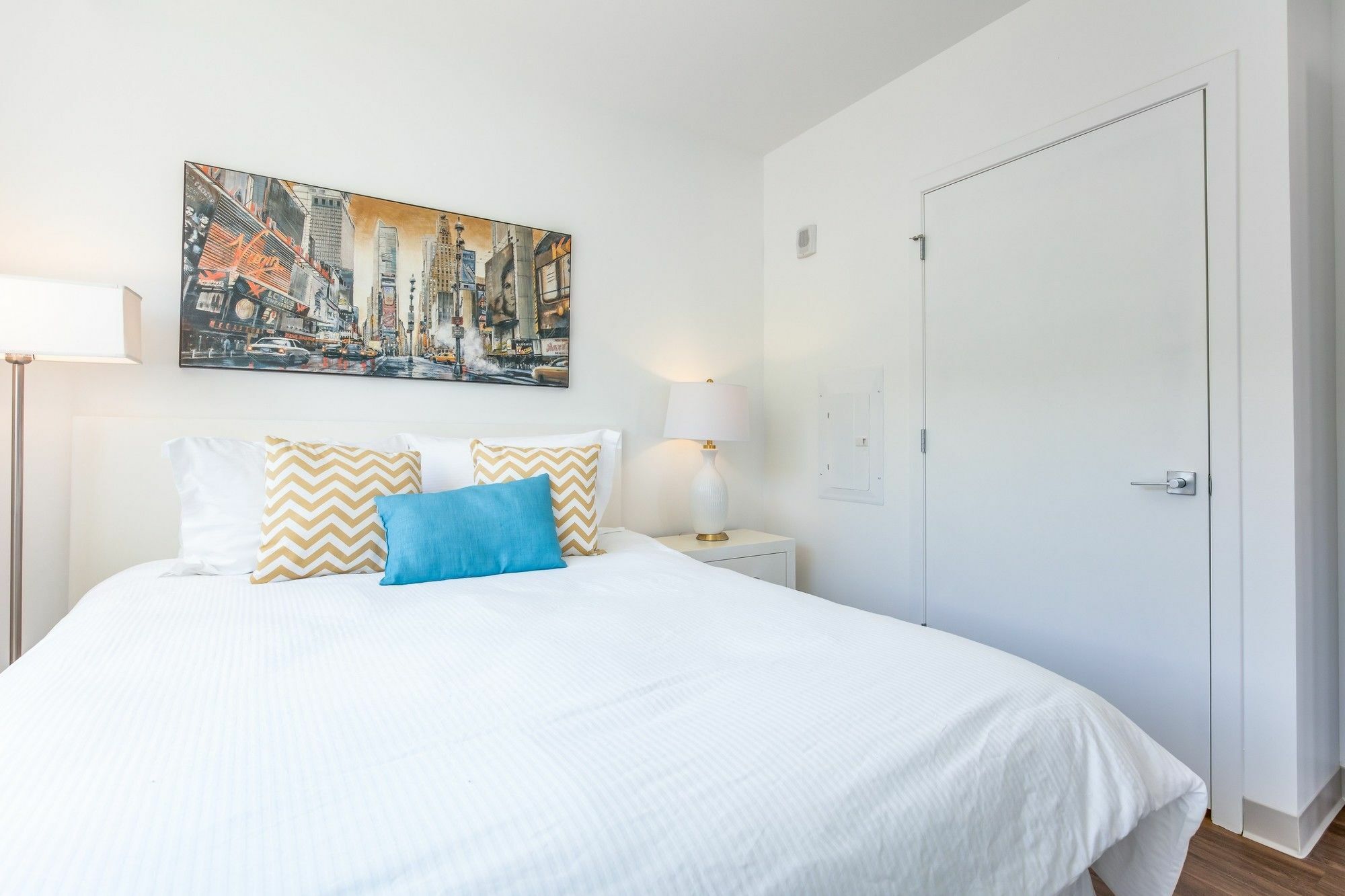 Global Luxury Suites Longwood Medical Бруклин Экстерьер фото